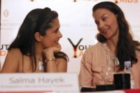 Salma Hayek Sweatshirt #1442941