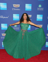 Salma Hayek Longsleeve T-shirt #2972251