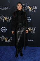 Salma Hayek Sweatshirt #3115012