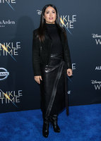 Salma Hayek Sweatshirt #3115017