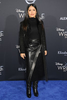 Salma Hayek Longsleeve T-shirt #3115115
