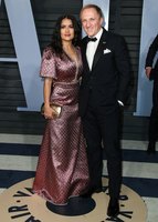 Salma Hayek Sweatshirt #3137780