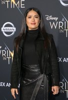 Salma Hayek Longsleeve T-shirt #3137921