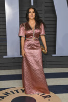Salma Hayek Sweatshirt #3137946
