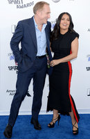 Salma Hayek Sweatshirt #3159205
