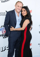 Salma Hayek Longsleeve T-shirt #3176983