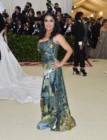 Salma Hayek Sweatshirt #3316873