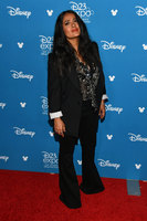 Salma Hayek Longsleeve T-shirt #3881580
