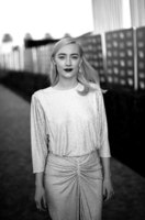 Saoirse Ronan Longsleeve T-shirt #3006391