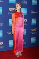 Saoirse Ronan Longsleeve T-shirt #3006403