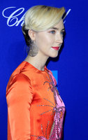 Saoirse Ronan Longsleeve T-shirt #3006420