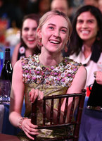 Saoirse Ronan Longsleeve T-shirt #3181956