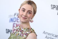 Saoirse Ronan Longsleeve T-shirt #3182216
