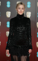 Saoirse Ronan Longsleeve T-shirt #3236076