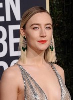 Saoirse Ronan Longsleeve T-shirt #3811517