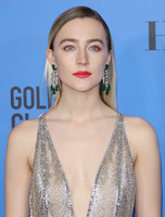 Saoirse Ronan Longsleeve T-shirt #3811565