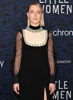 Saoirse Ronan Longsleeve T-shirt #3916078
