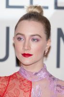 Saoirse Ronan Longsleeve T-shirt #3916137