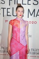 Saoirse Ronan Longsleeve T-shirt #3916146