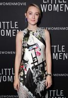 Saoirse Ronan Longsleeve T-shirt #3916172