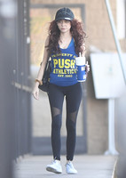 Sarah Hyland longsleeve t-shirt #3047613