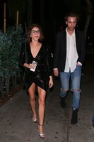 Sarah Hyland longsleeve t-shirt #3161339