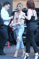 Sarah Hyland Sweatshirt #3230172