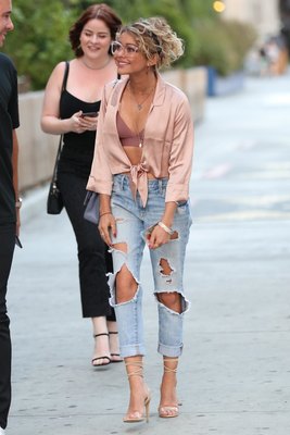 Sarah Hyland posters