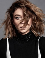 Sarah Hyland tote bag #G2280606