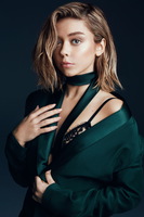 Sarah Hyland tote bag #G2280608