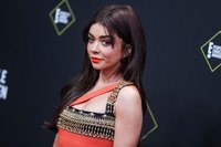 Sarah Hyland t-shirt #3914042