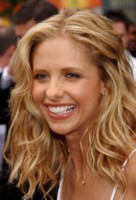 Sarah Michelle Gellar Longsleeve T-shirt #1255318