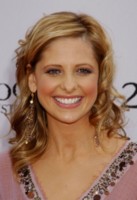 Sarah Michelle Gellar Longsleeve T-shirt #1255382