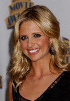 Sarah Michelle Gellar Sweatshirt #1255457