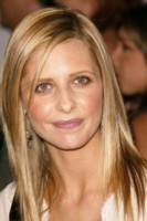 Sarah Michelle Gellar Longsleeve T-shirt #1279677