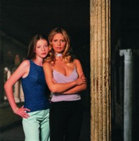 Sarah Michelle Gellar Sweatshirt #1279755