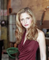 Sarah Michelle Gellar Sweatshirt #1279762