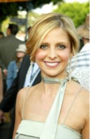Sarah Michelle Gellar Longsleeve T-shirt #1279828