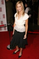 Sarah Michelle Gellar Longsleeve T-shirt #1280024