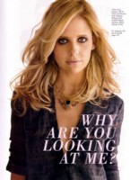 Sarah Michelle Gellar Longsleeve T-shirt #1298957