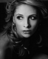Sarah Michelle Gellar Sweatshirt #1337664