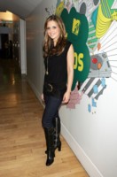 Sarah Michelle Gellar Sweatshirt #1464272