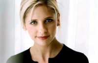 Sarah Michelle Gellar Longsleeve T-shirt #1509935