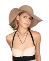 Sarah Michelle Gellar Sweatshirt #1509950