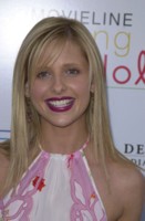 Sarah Michelle Gellar Sweatshirt #1509966