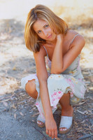 Sarah Michelle Gellar Longsleeve T-shirt #2087533
