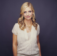 Sarah Michelle Gellar Sweatshirt #2087550