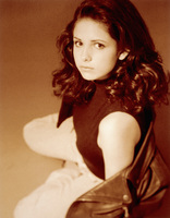 Sarah Michelle Gellar Longsleeve T-shirt #2087719
