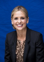 Sarah Michelle Gellar Sweatshirt #2248051
