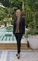 Sarah Michelle Gellar Longsleeve T-shirt #2248055